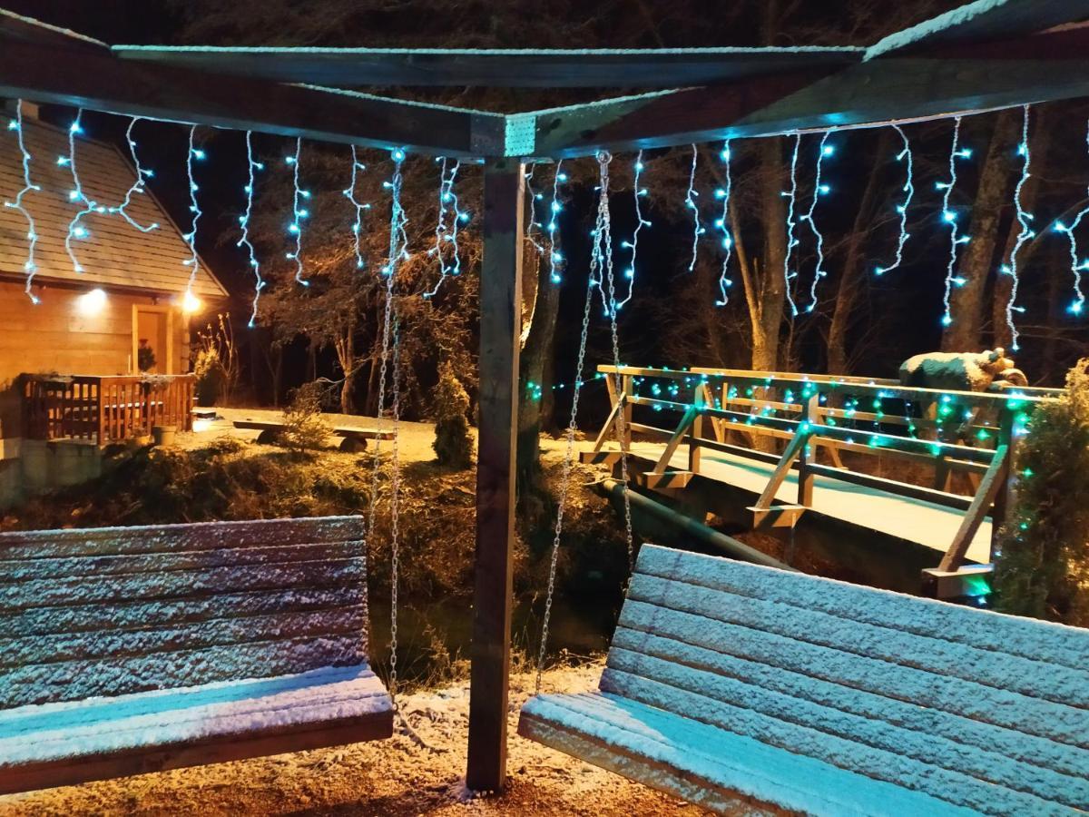 Vodenica Vrelo Chalets Vrelo Koreničko Kültér fotó