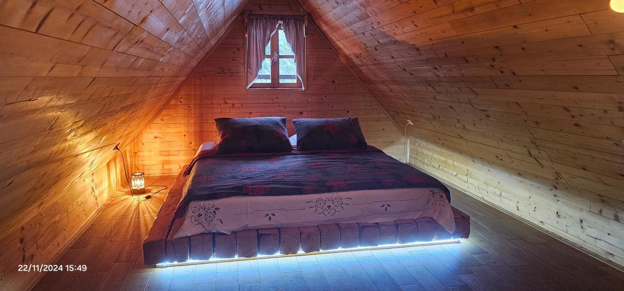 Vodenica Vrelo Chalets Vrelo Koreničko Kültér fotó