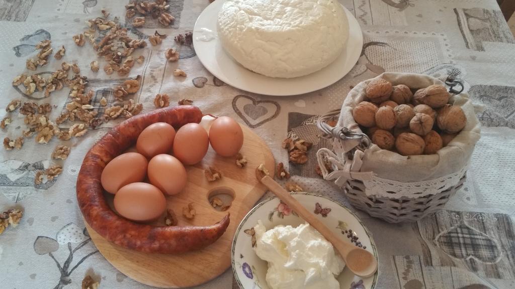 Vodenica Vrelo Chalets Vrelo Koreničko Kültér fotó