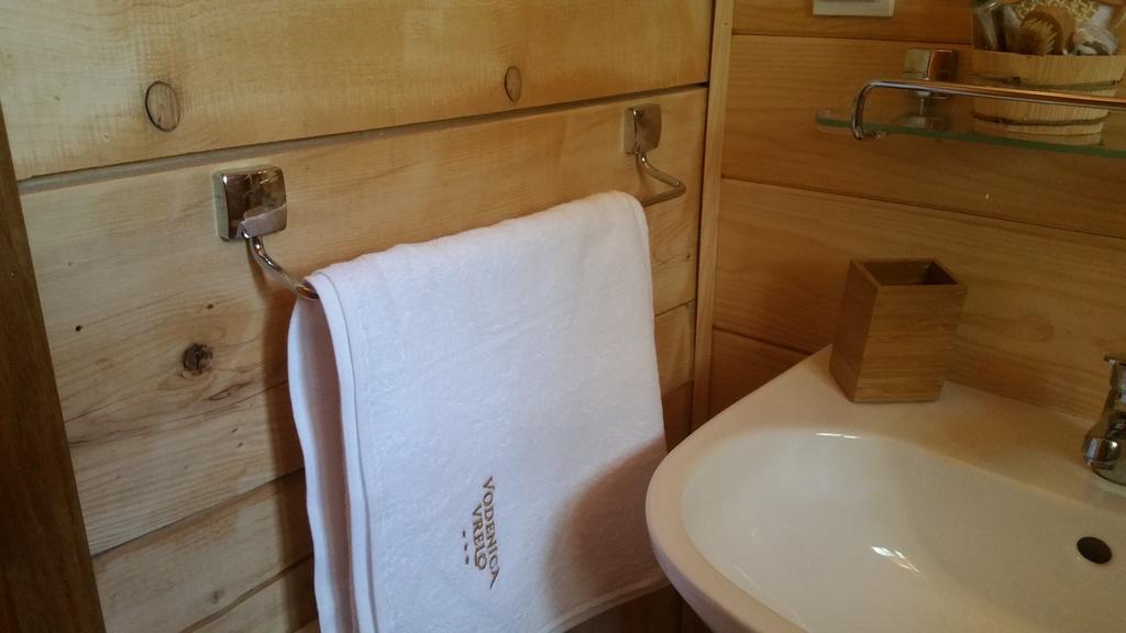 Vodenica Vrelo Chalets Vrelo Koreničko Kültér fotó