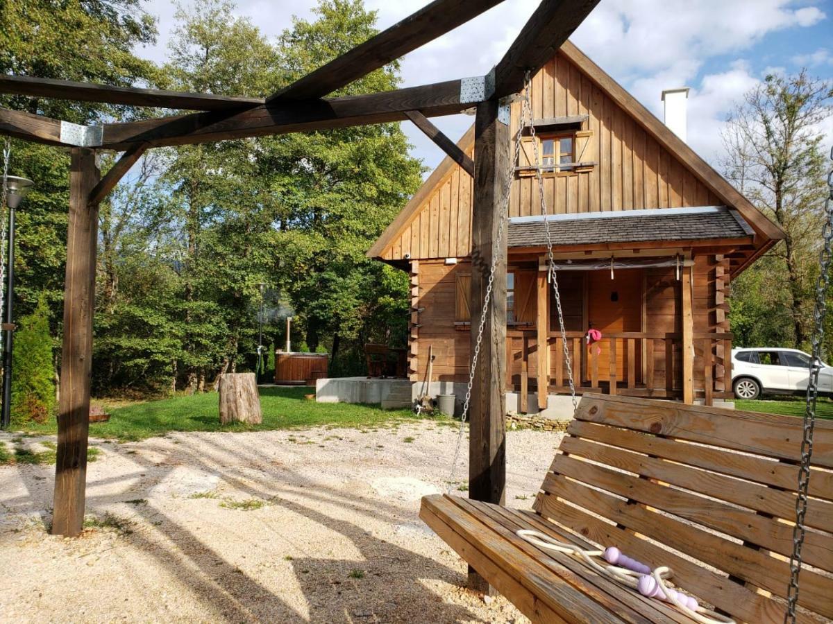 Vodenica Vrelo Chalets Vrelo Koreničko Kültér fotó